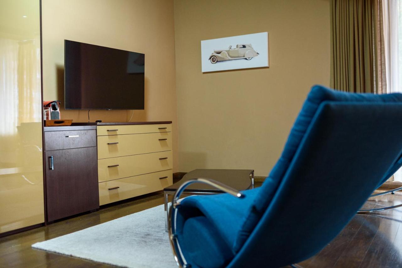 Boutique Hotel Casa Emil ポイアナ・ブラショフ エクステリア 写真
