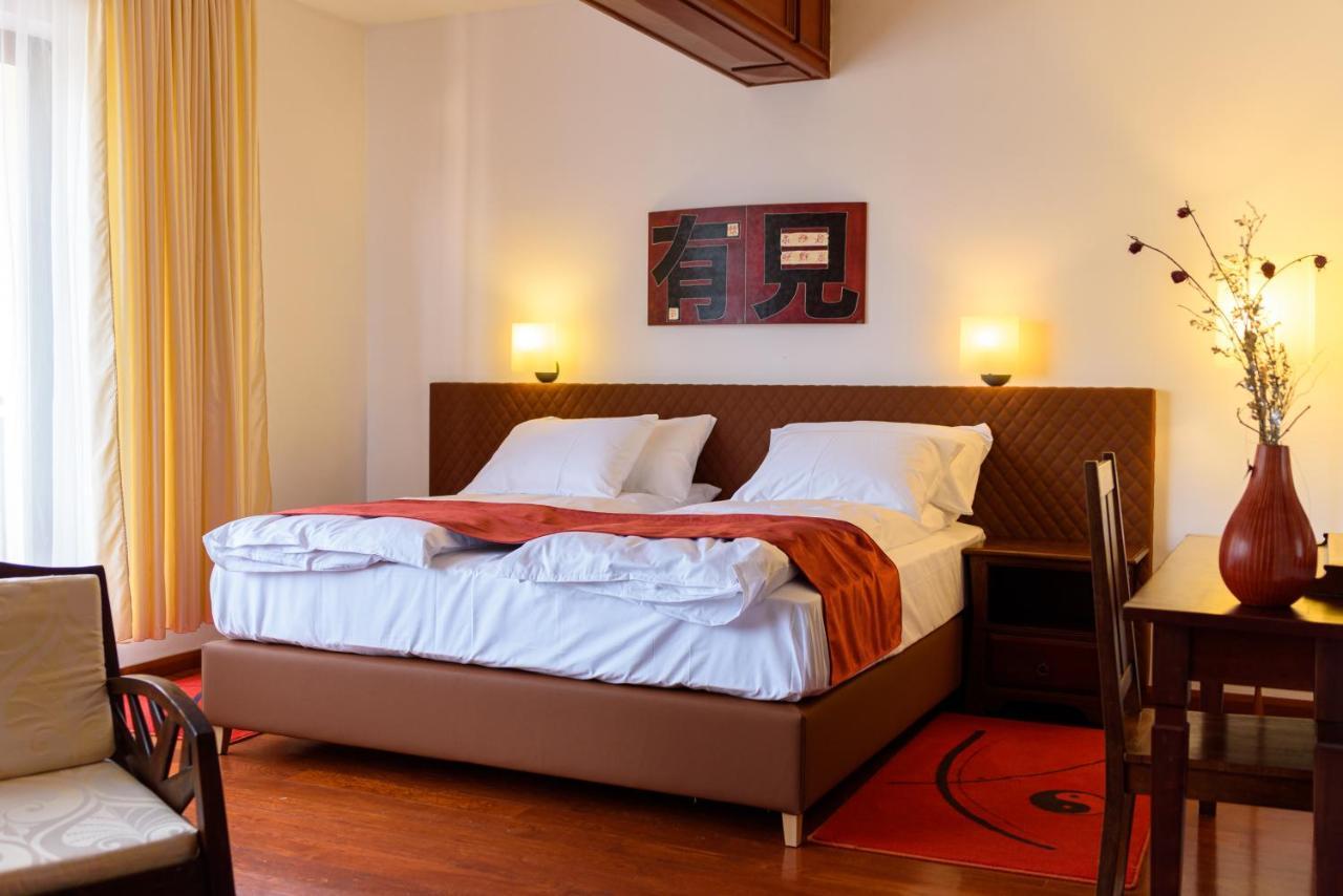 Boutique Hotel Casa Emil ポイアナ・ブラショフ エクステリア 写真