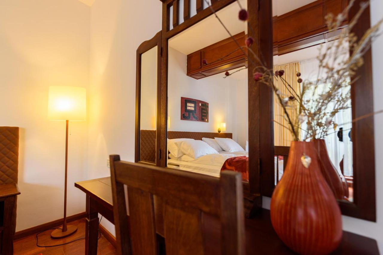 Boutique Hotel Casa Emil ポイアナ・ブラショフ エクステリア 写真